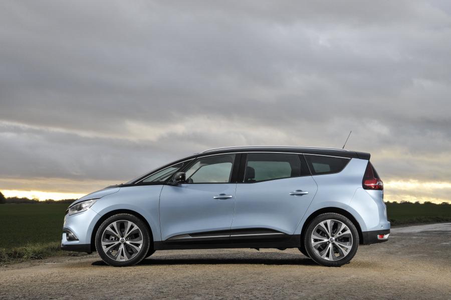  Renault Grand Scenic 2016 года  (UK) (фото 21 из 32)